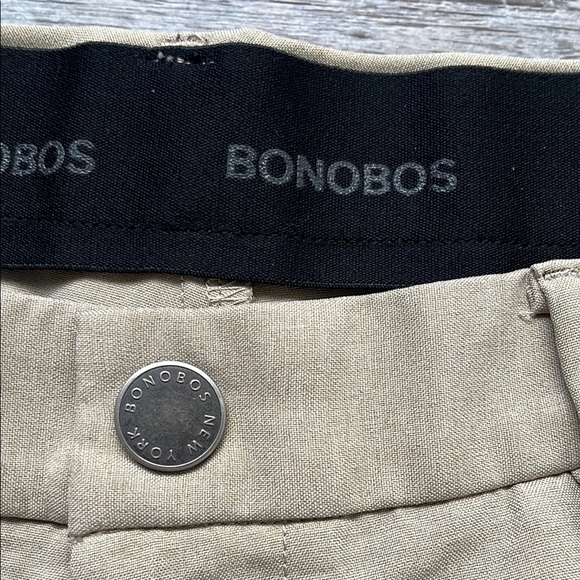 Bonobos Golf Men's Tan Pants sizes 34x32 Slim Taper - Picture 2 of 6